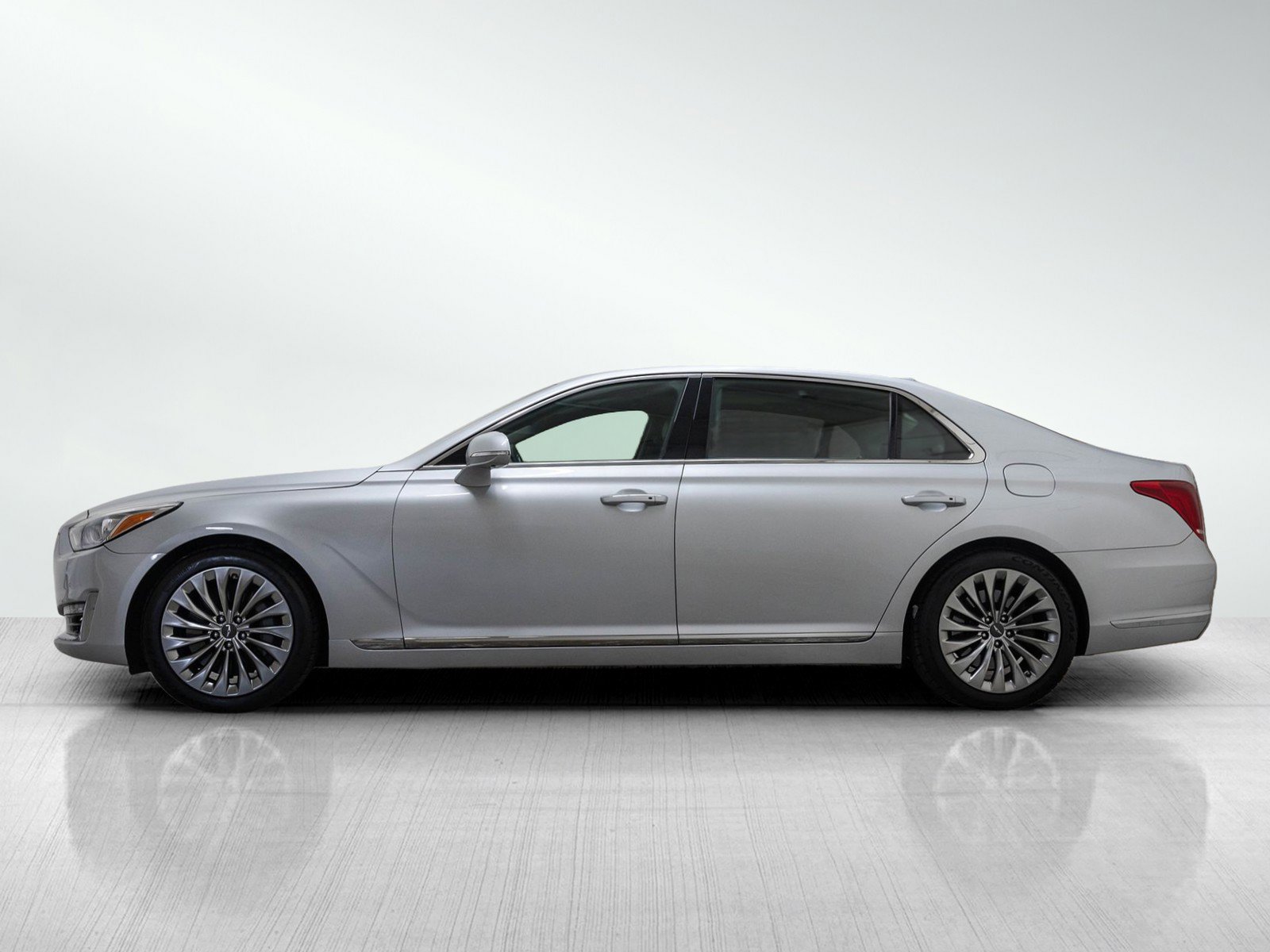 2019 Genesis G90 3.3T Premium AWD photo 3