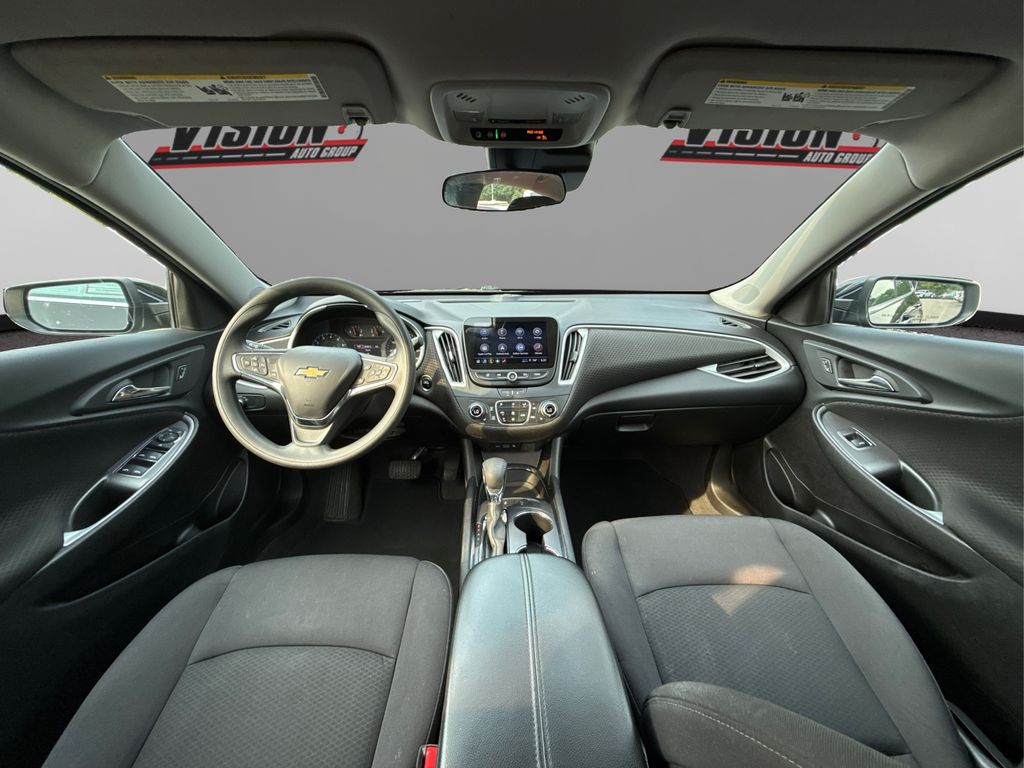 2024 Chevrolet Malibu 1LT photo 21