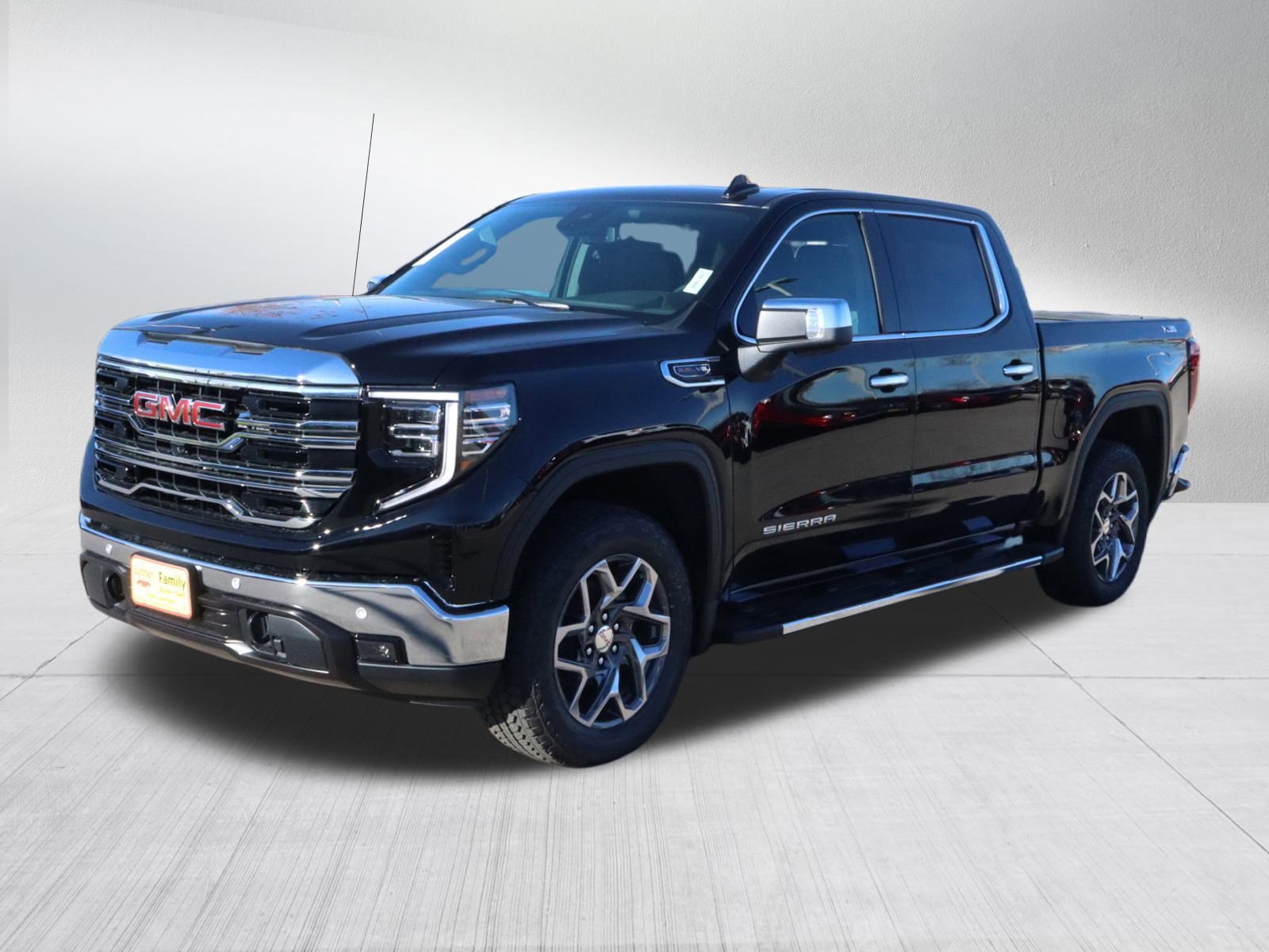 2026 Gmc Sierra 1500 SLT photo 3