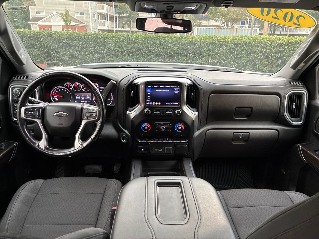 2020 Chevrolet Silverado 1500 RST photo 11