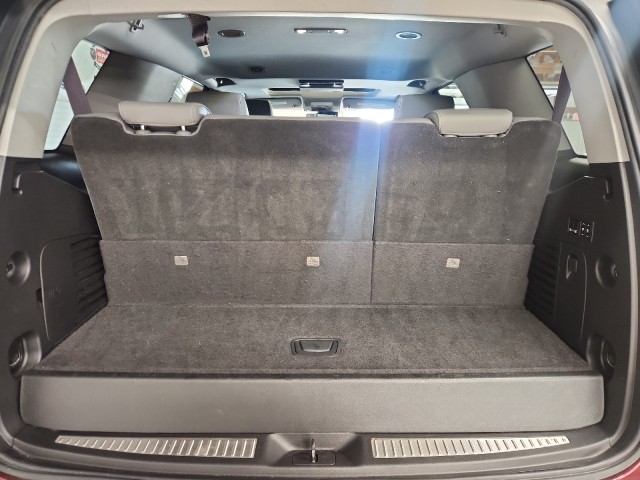 2017 Chevrolet Tahoe LT photo 5