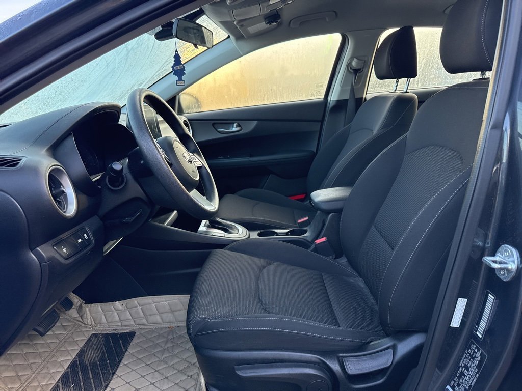 2020 Kia Forte LXS photo 4