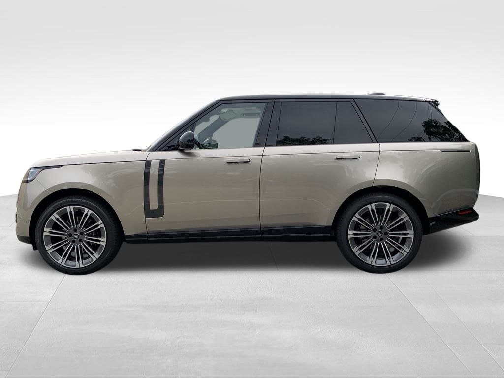 2025 Land Rover Range Rover SE photo 5