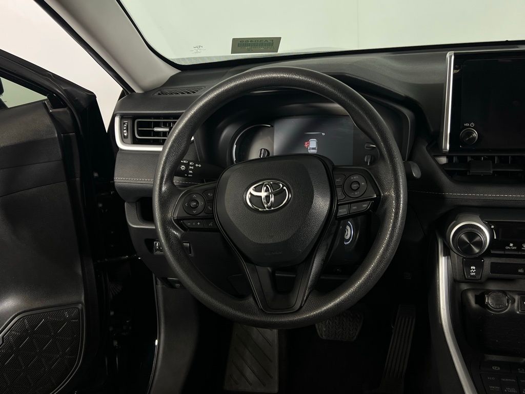 2024 Toyota RAV4 LE photo 3