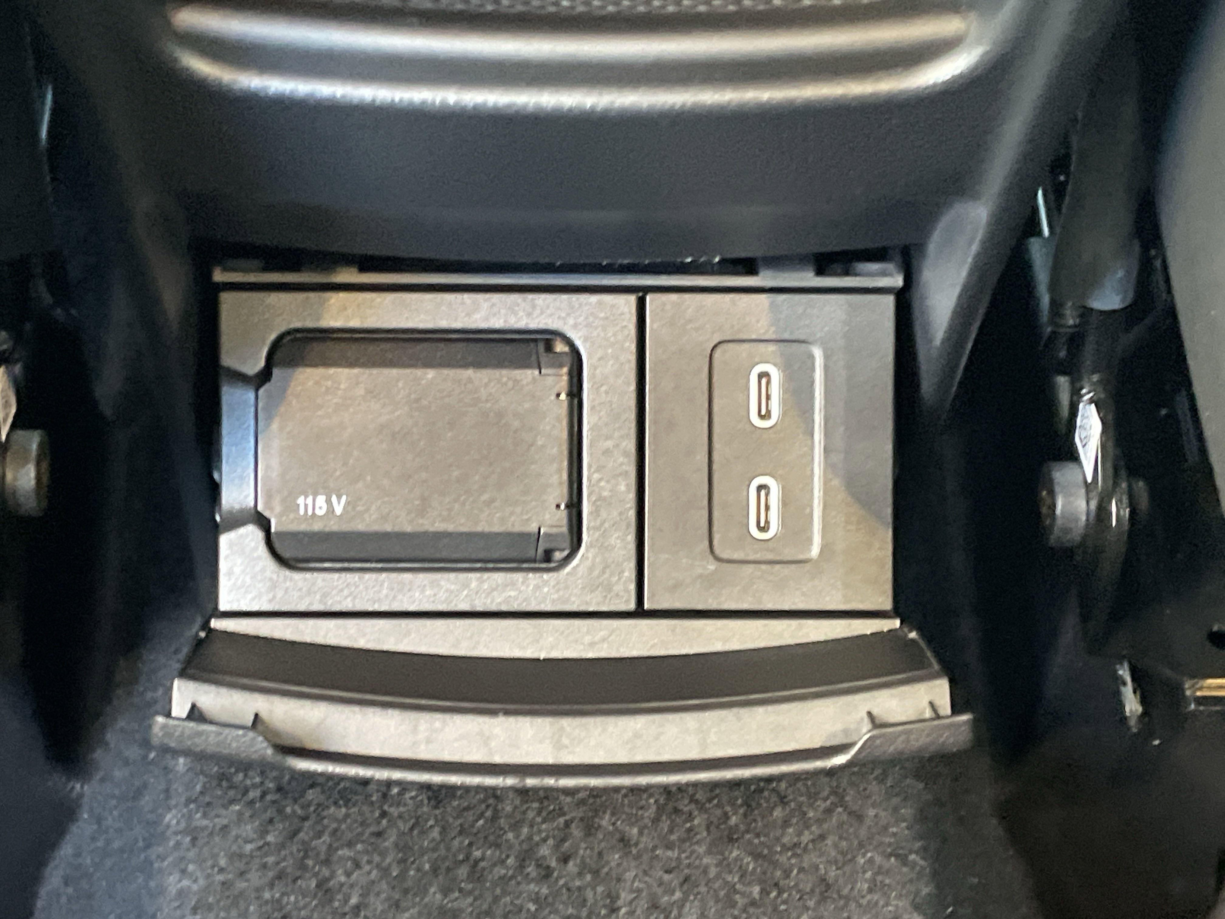 2025 Mercedes Benz GLA 250 photo 19