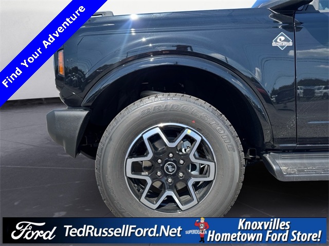2025 Ford Bronco Outer Banks photo 9
