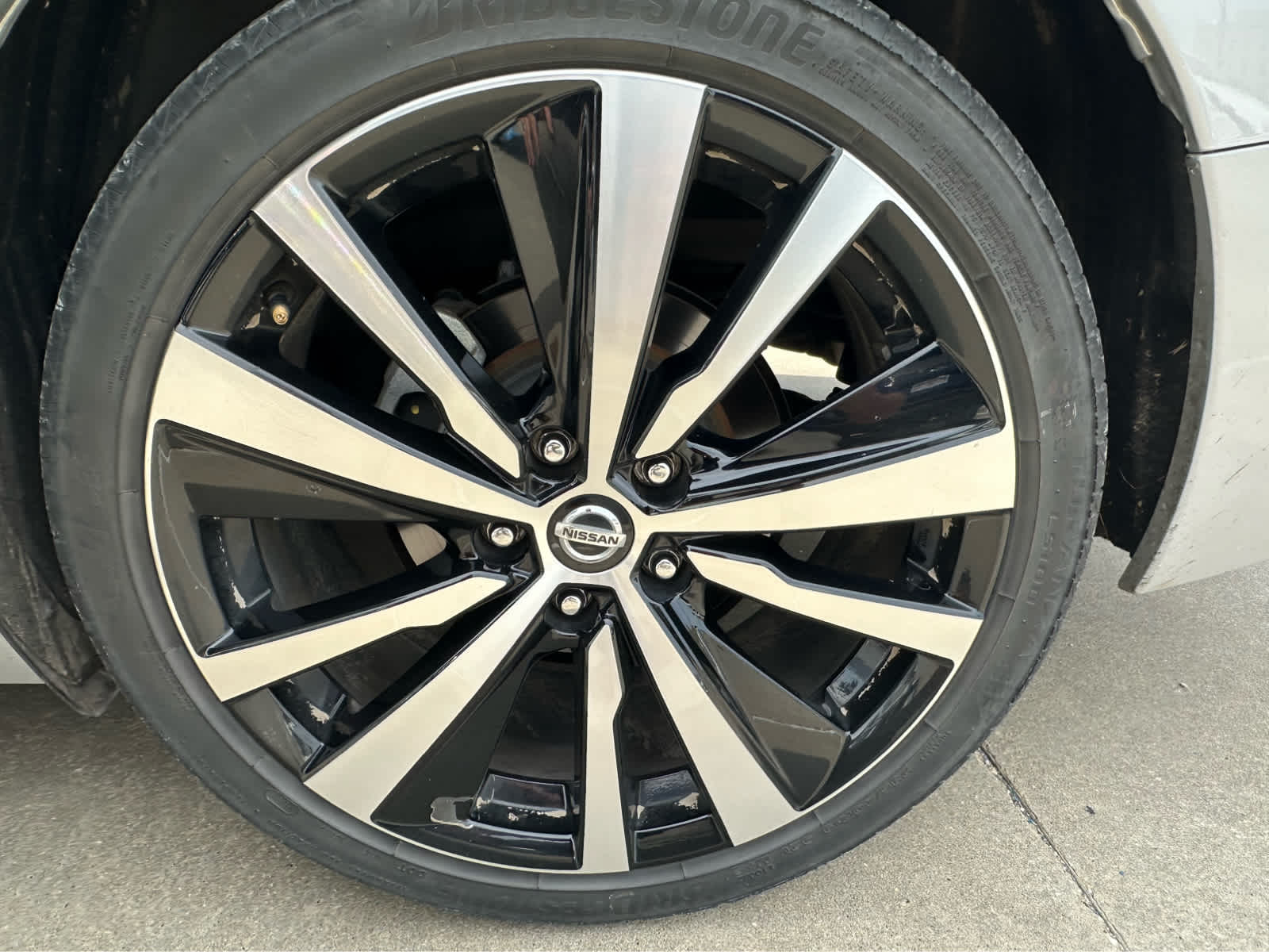 2022 Nissan Altima 2.5 SR photo 5