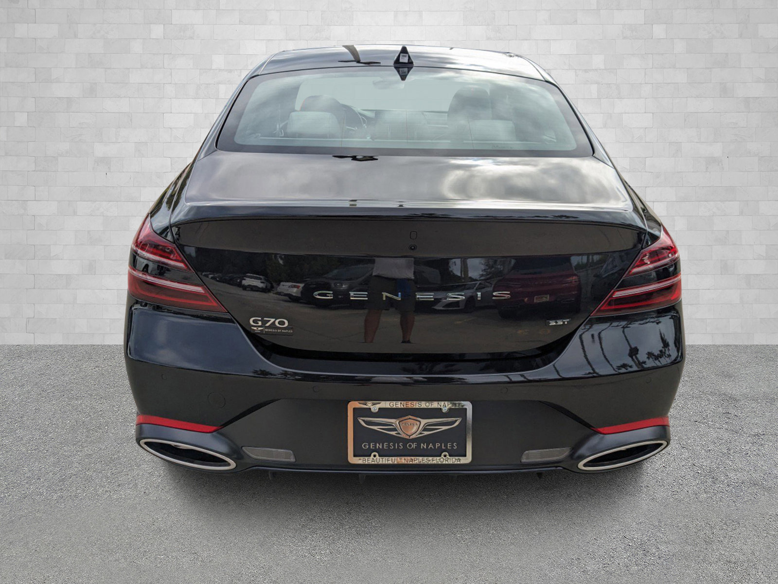 2024 Genesis G70 3.3T Sport Advanced photo 3