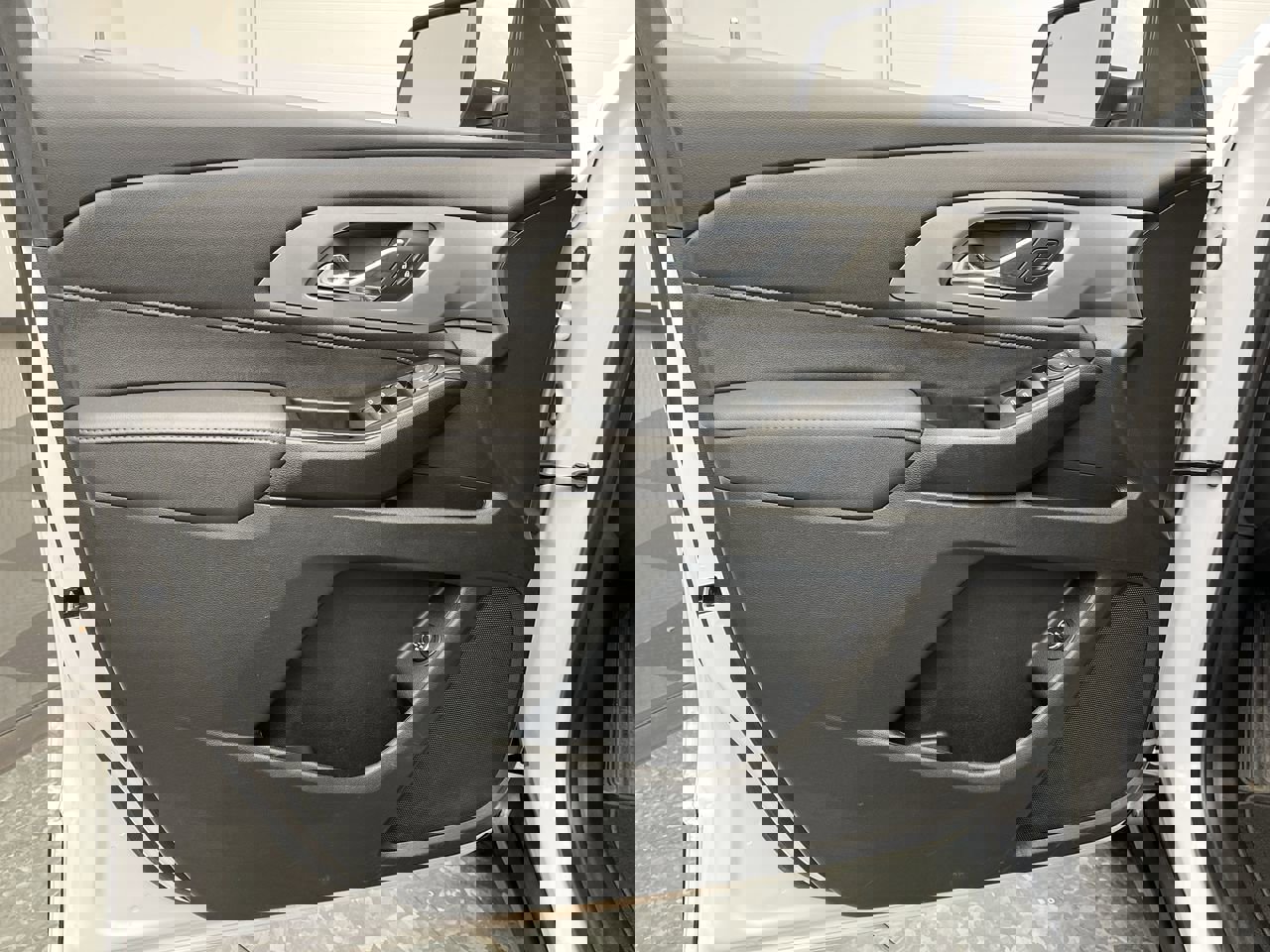 2023 Chevrolet Traverse Cloth photo 4