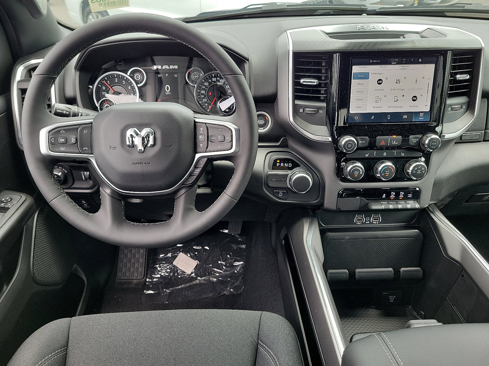 2025 Ram 1500 Big Horn photo 4