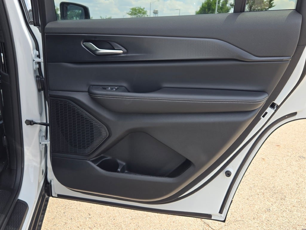 2025 Jeep Grand Cherokee Altitude X photo 13
