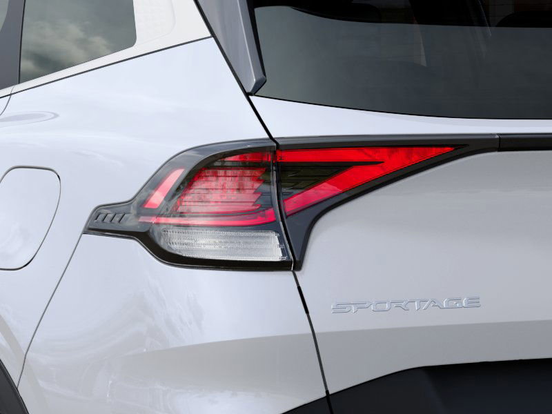 2025 Kia Sportage Hybrid LX photo 11