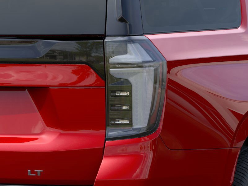 2025 Chevrolet Suburban LT photo 9