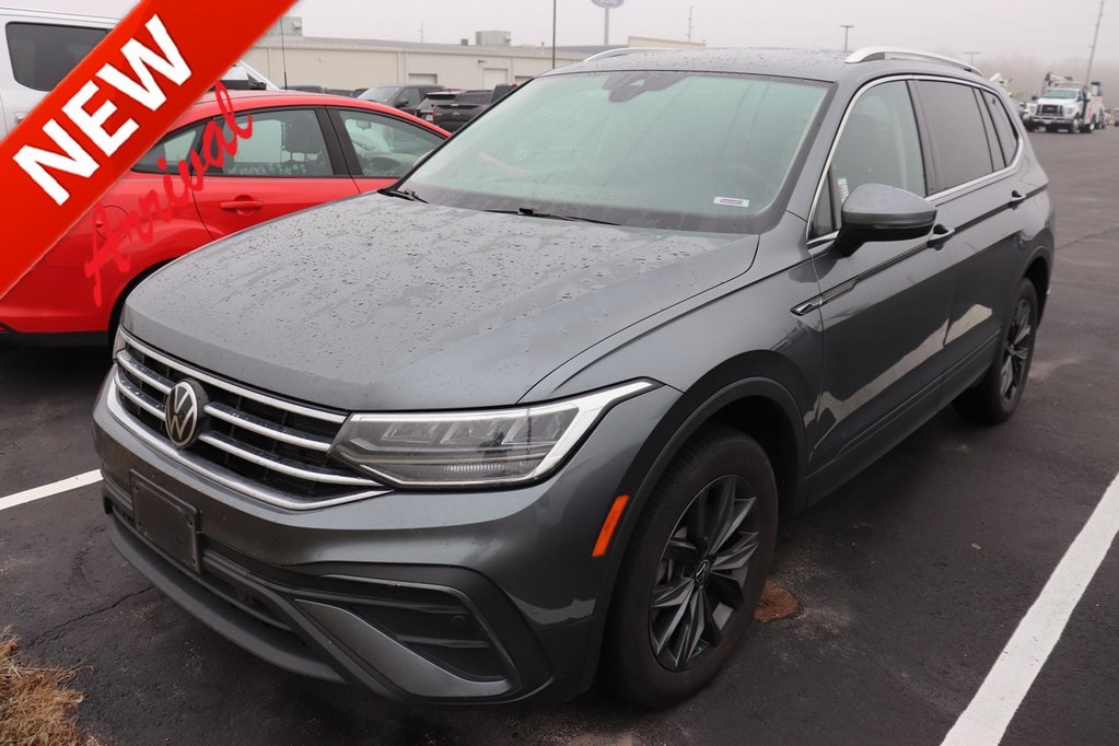 2022 Volkswagen Tiguan SE's photo