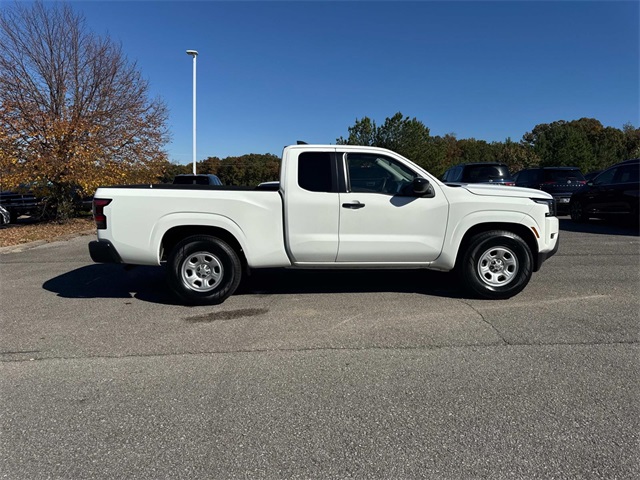 2024 Nissan Frontier S photo 2