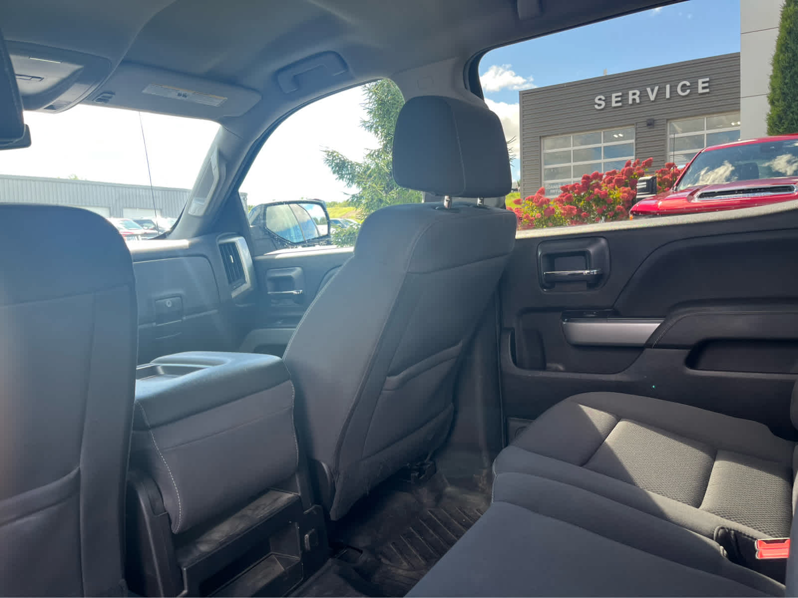 2017 Chevrolet Silverado 1500 LT photo 5