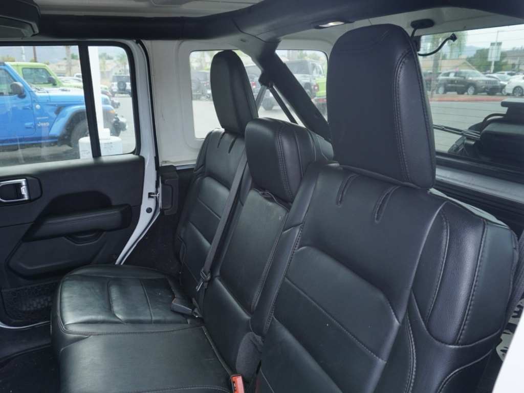 2021 Jeep Wrangler Sahara Altitude photo 18