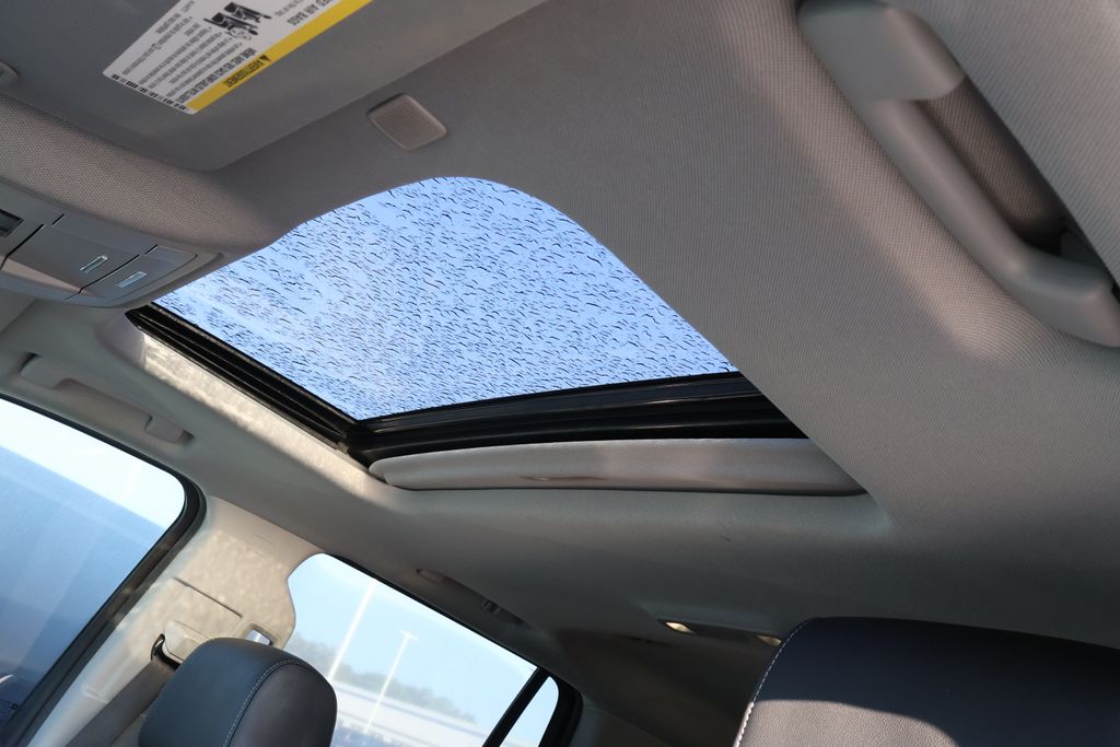 2019 Gmc Yukon SLT photo 15