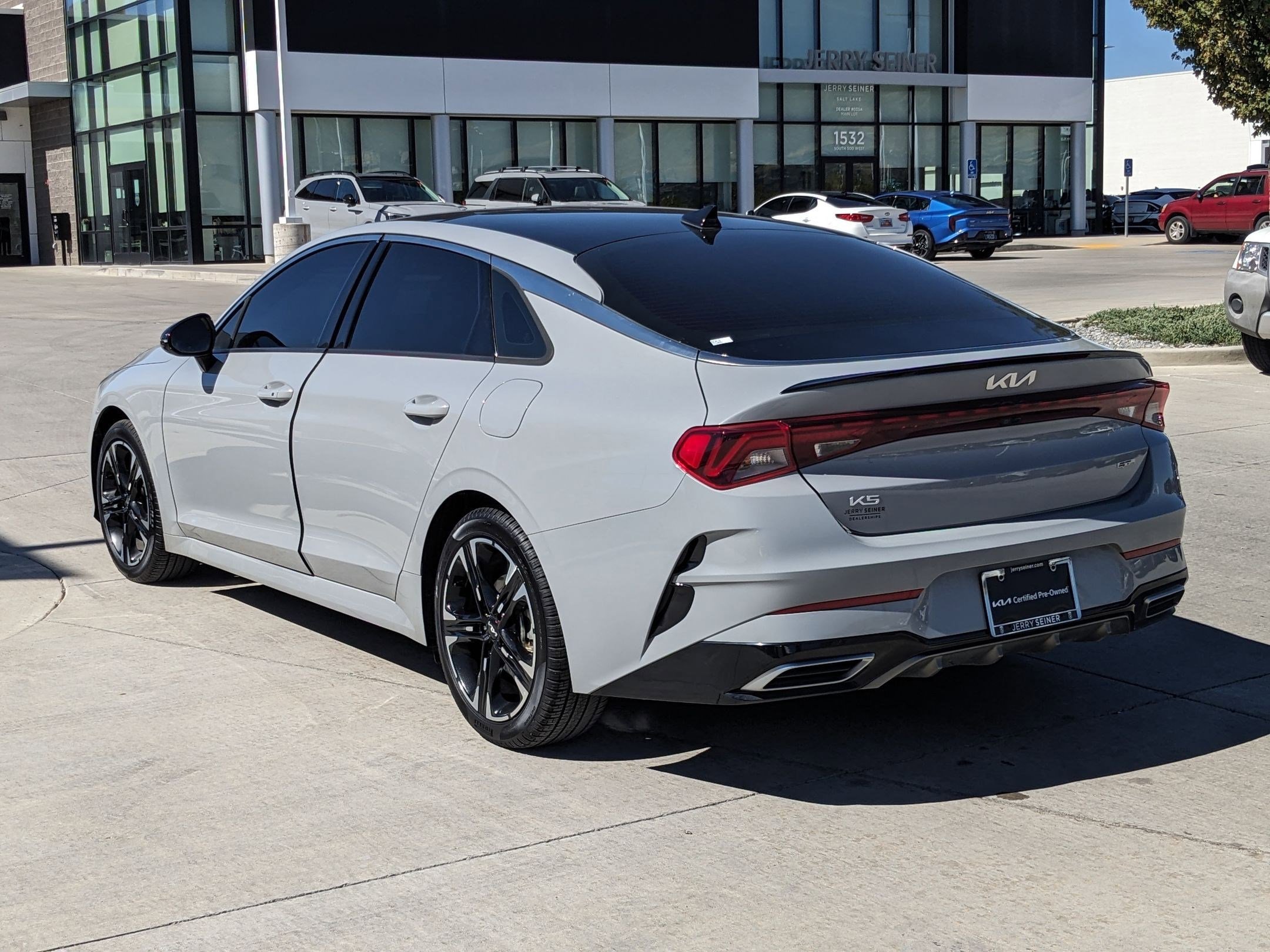 2023 Kia K5 GT-Line photo 3