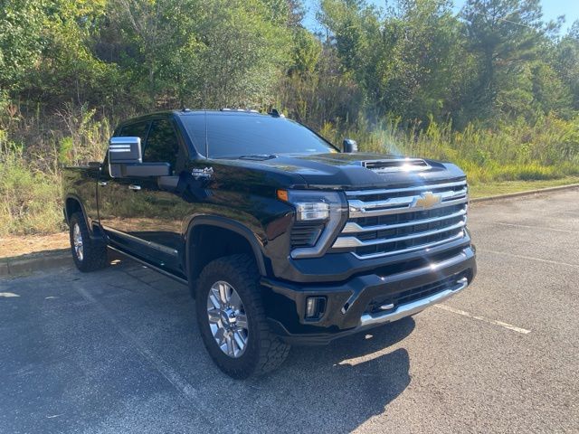 2024 Chevrolet Silverado 2500HD High Country photo 2
