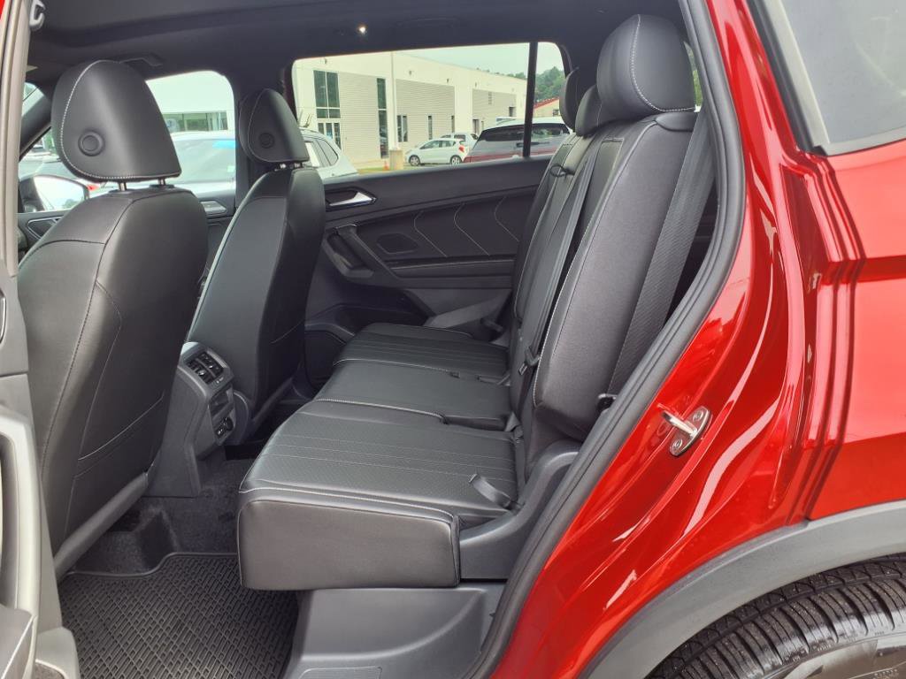 2024 Volkswagen Tiguan SE R-Line Black photo 21