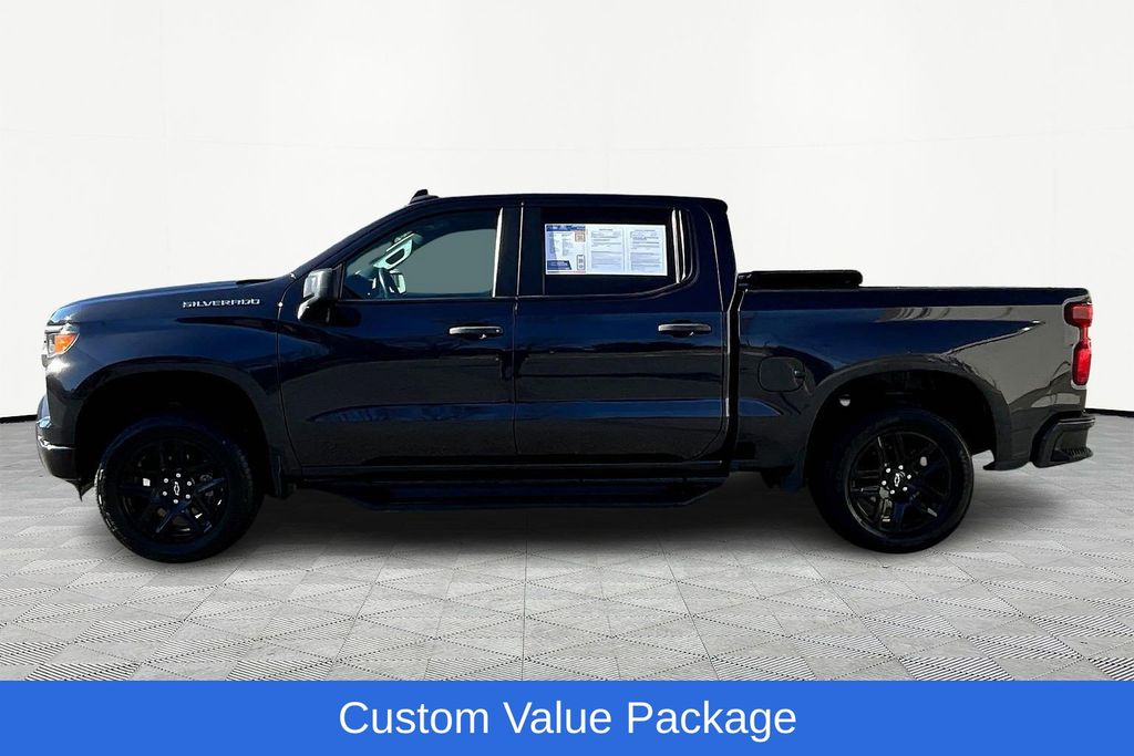 2022 Chevrolet Silverado 1500 Custom photo 4