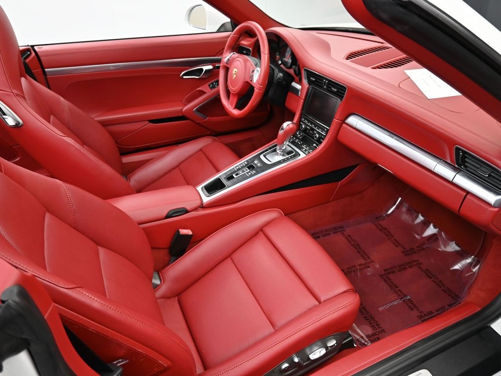 2014 Porsche 911 S photo 8