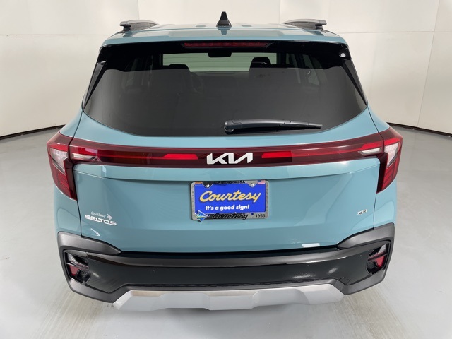 2026 Kia Seltos EX photo 3