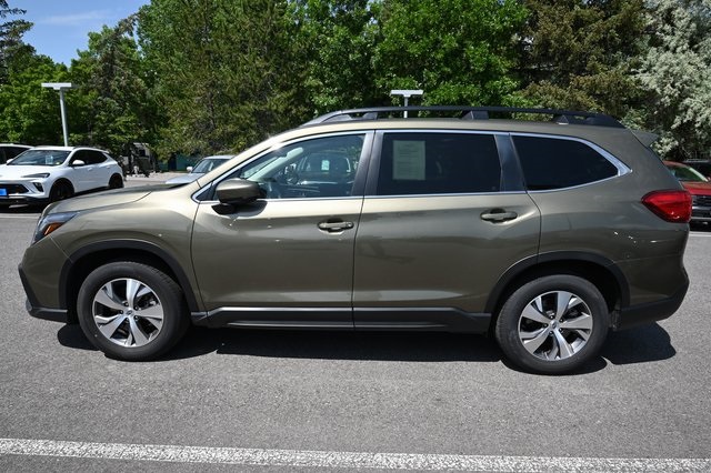 2024 Subaru Ascent Premium photo 8