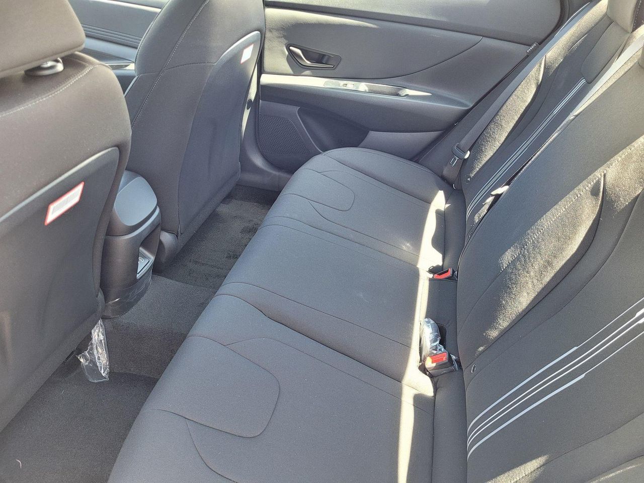 2025 Hyundai Elantra SEL Sport photo 7