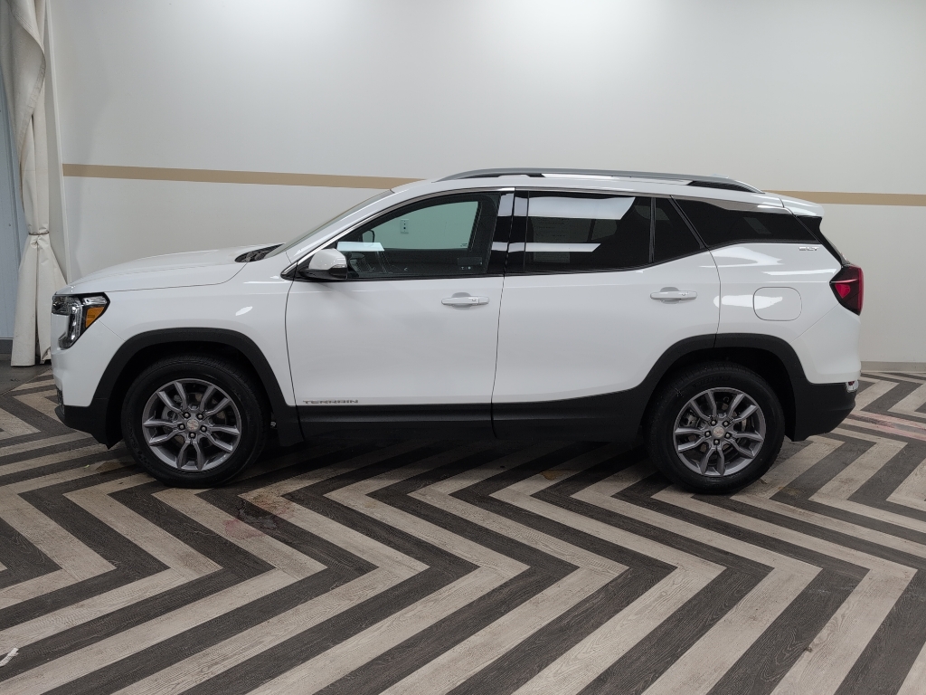 2024 Gmc Terrain SLT photo 2
