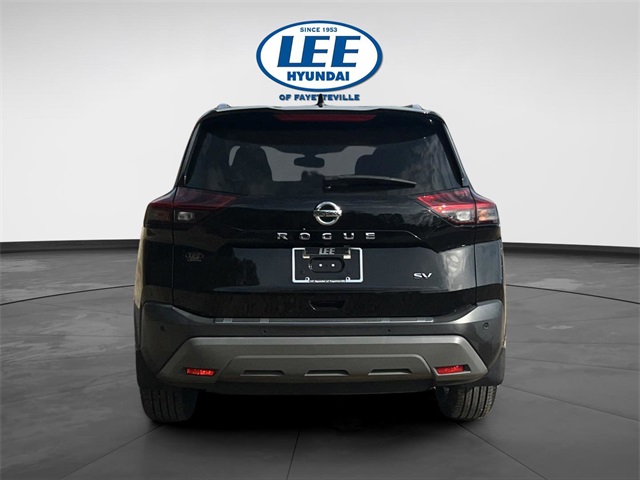 2021 Nissan Rogue SV photo 4