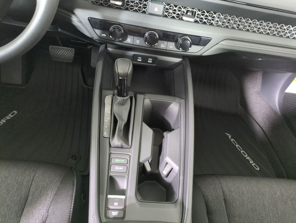 2025 Honda Accord SE photo 20