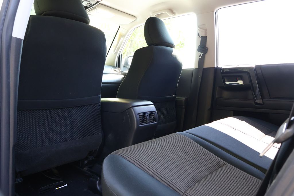 2020 Toyota 4Runner TRD Off-Road photo 36