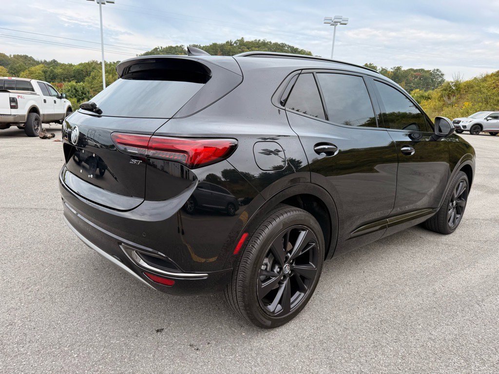 2023 Buick Envision Essence Sport Touring photo 3