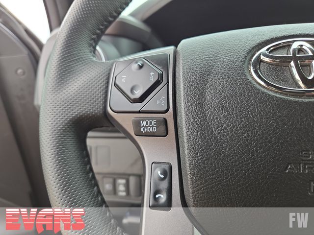 2023 Toyota Tacoma TRD Off-Road photo 12