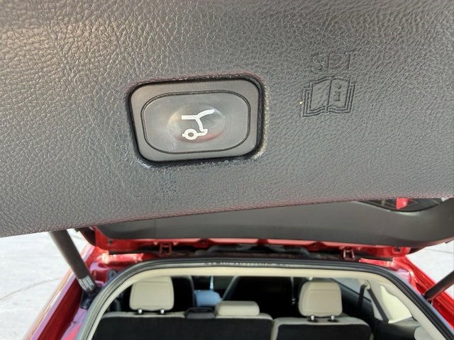 2021 Ford Edge Titanium photo 14
