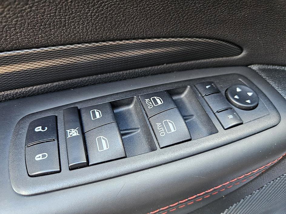 2023 Dodge Durango R/T Plus photo 28