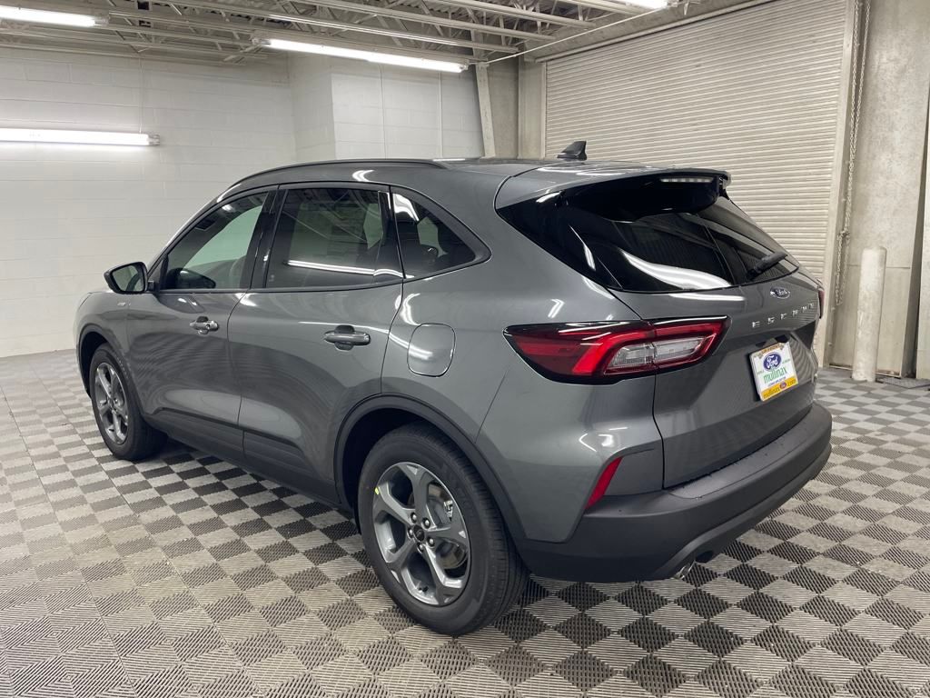 2025 Ford Escape Hybrid ST-Line photo 7