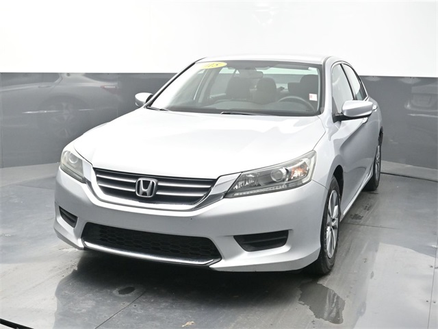 2015 Honda Accord LX's photo