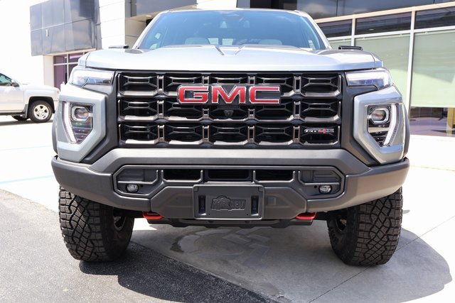 2024 Gmc Canyon AT4X photo 2
