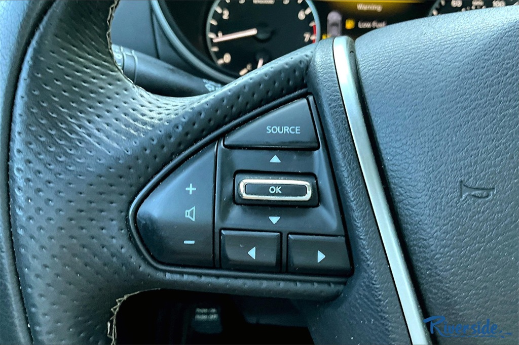 2023 Nissan Maxima SV photo 11