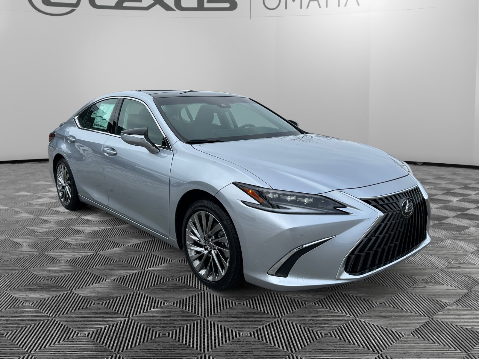 2025 Lexus ES 350 Ultra Luxury's photo