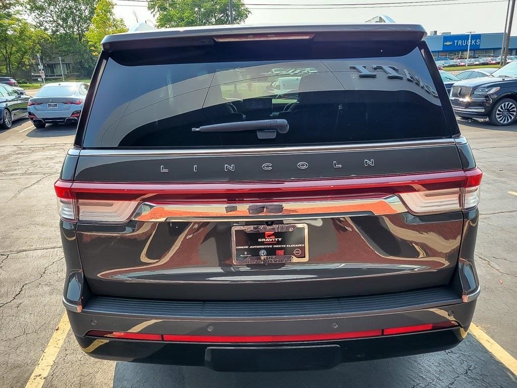 2022 Lincoln Navigator Black Label photo 4