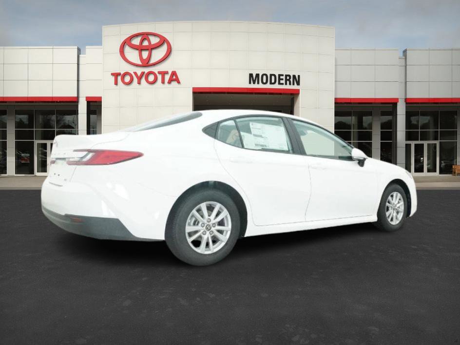 2025 Toyota Camry LE photo 6