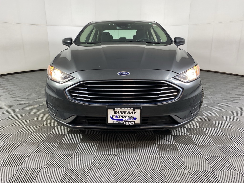 2020 Ford Fusion SE photo 21