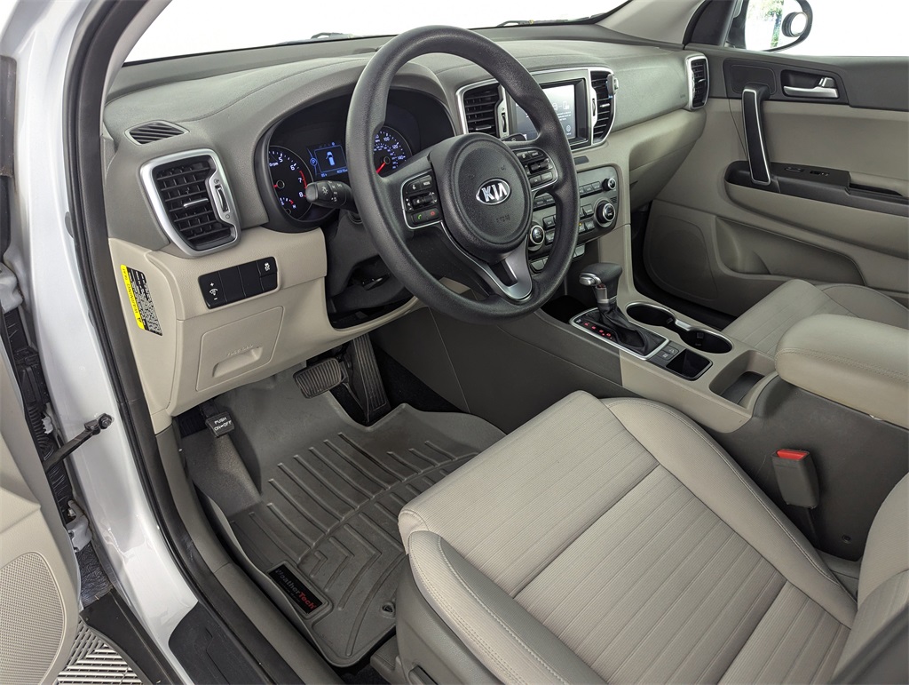 2017 Kia Sportage LX photo 8