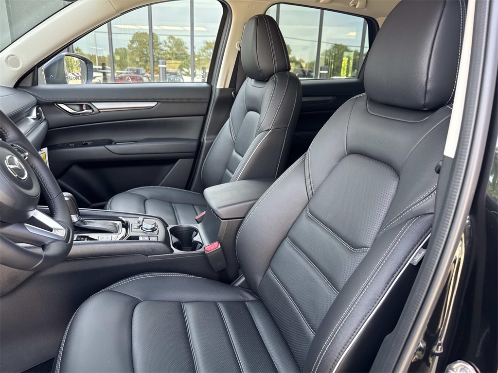2025 Mazda CX-5 2.5 S Preferred photo 8