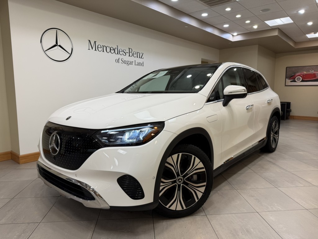 2025 Mercedes-Benz EQE SUV Base's photo