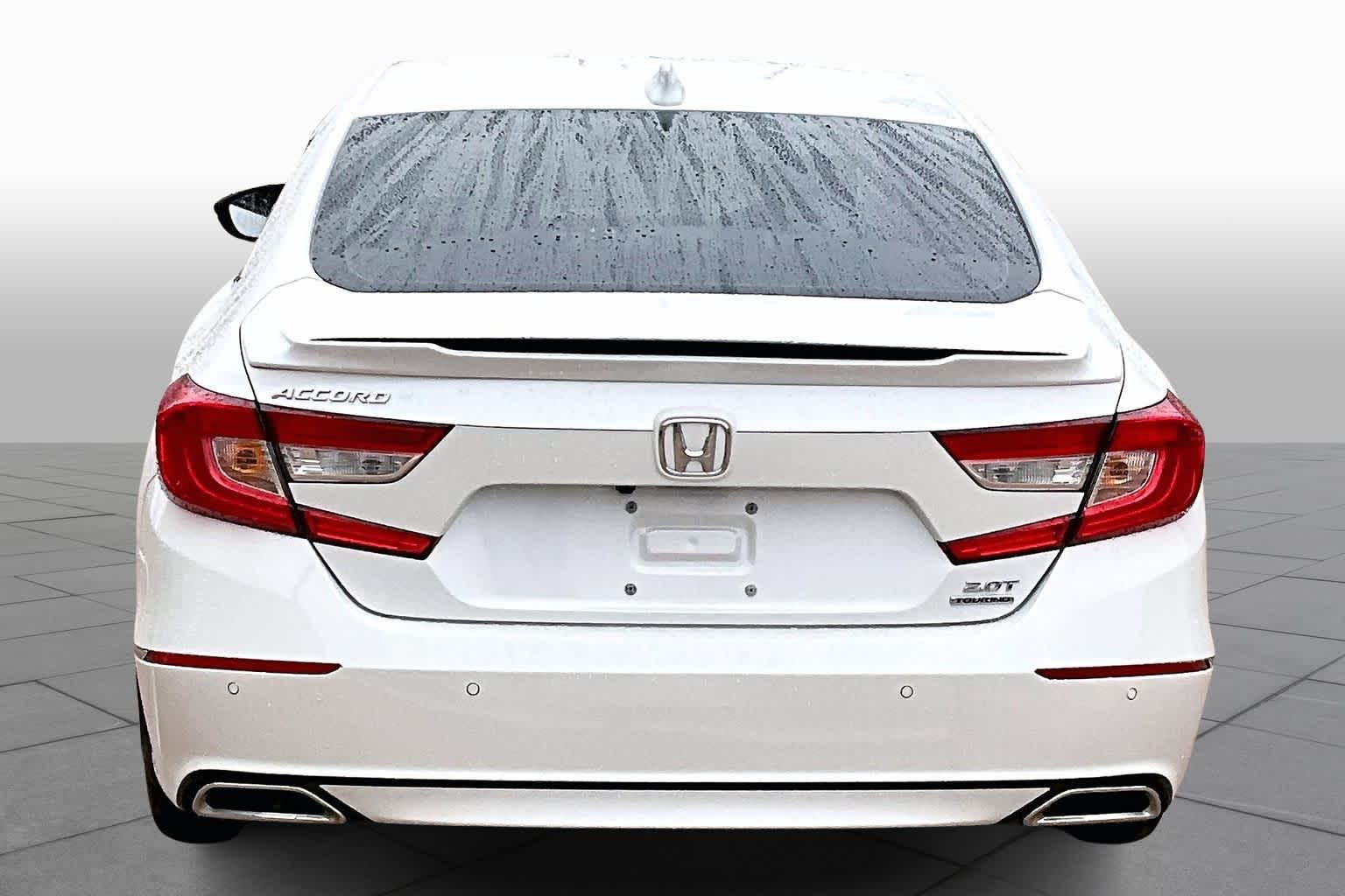 2018 Honda Accord Touring 2.0T photo 4